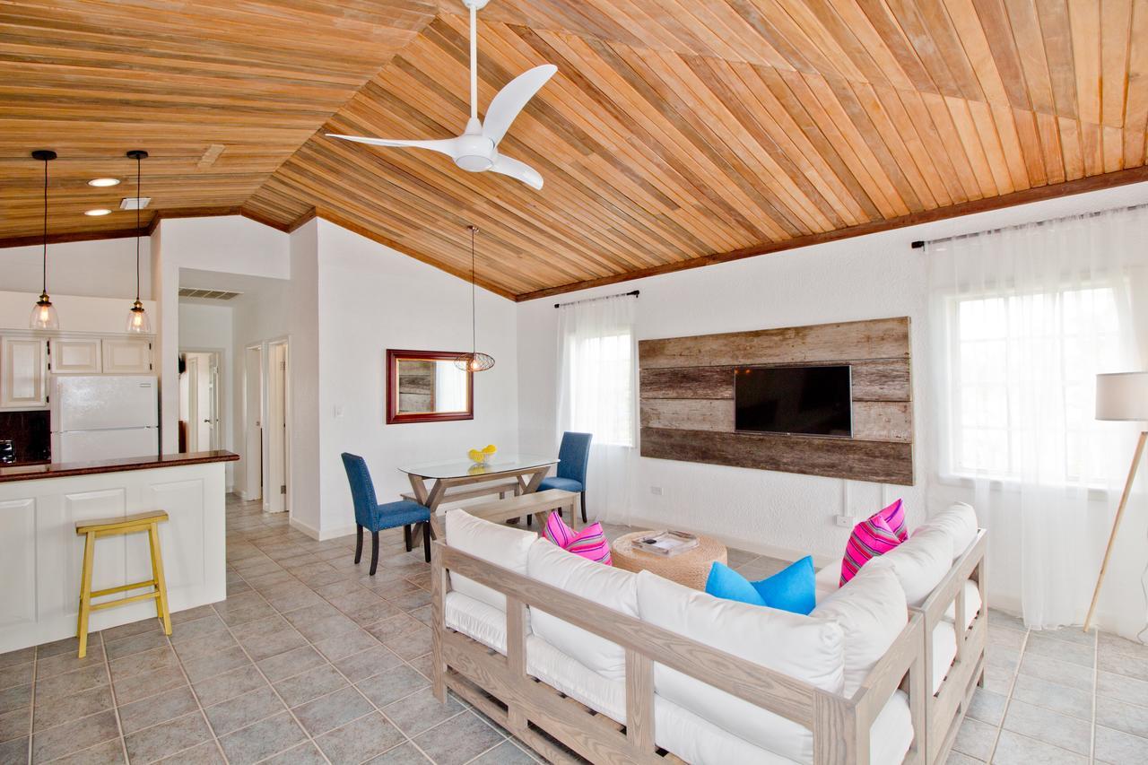 Banyan Bay Suites San Pedro  Extérieur photo