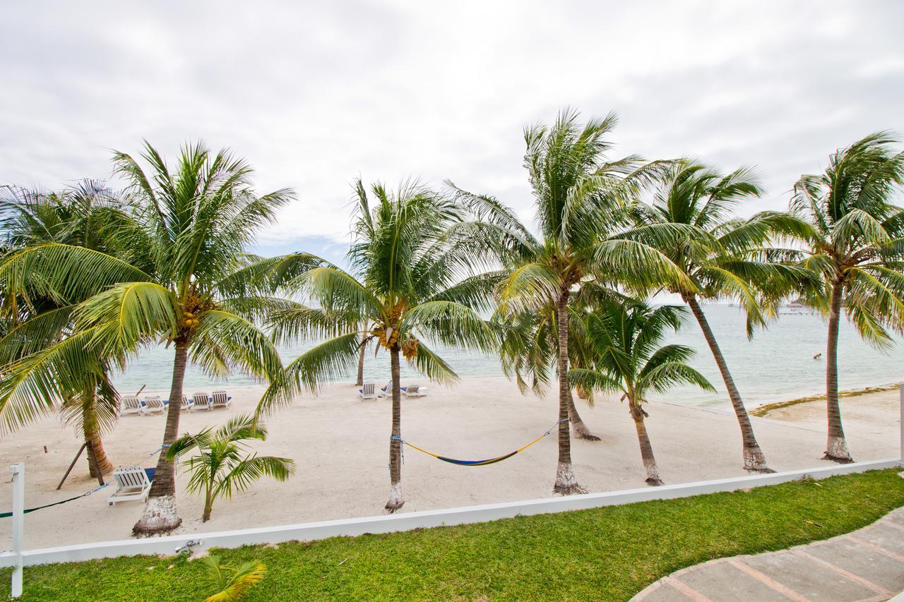 Banyan Bay Suites San Pedro  Extérieur photo